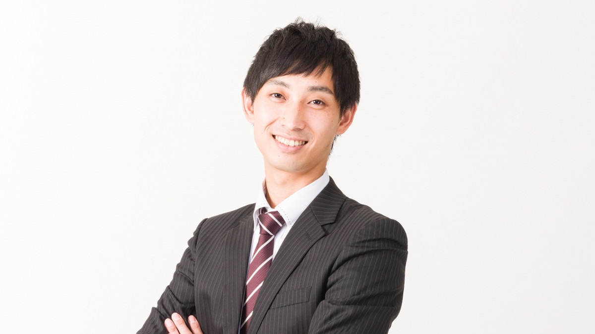 就活でも使える！売れる営業マンは必ずやっている笑顔の作り方とは